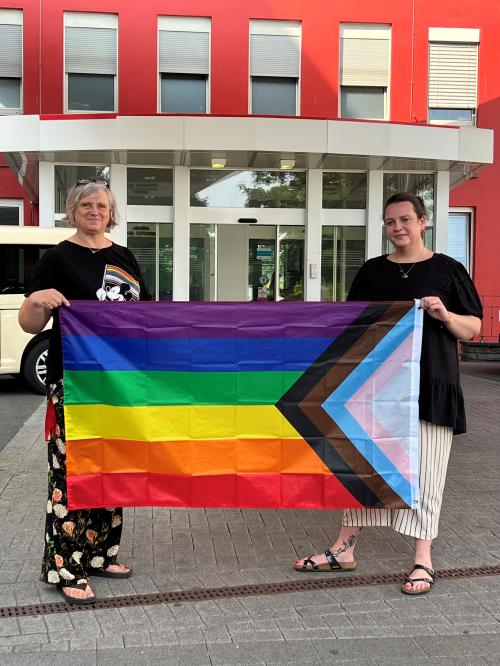 Knappschaft Kliniken Westfalen zeigen Flagge